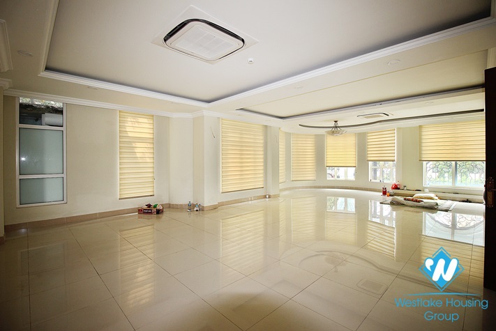 A massive villa greatly for Embassy office on Vuon Dao Compound