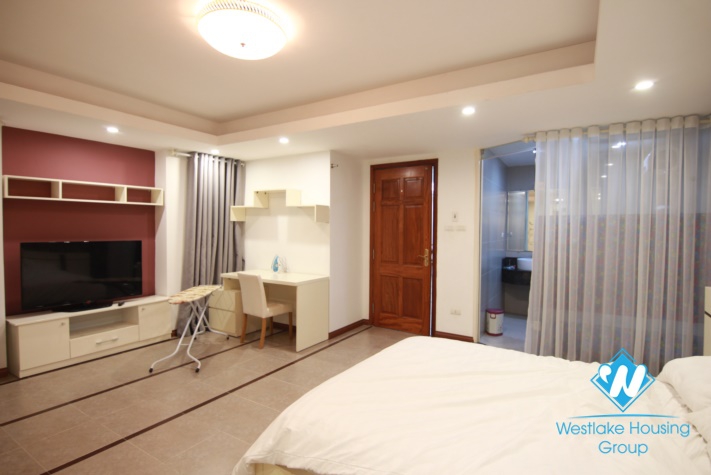 Lake view 2 bedroom apartment  for rent In Nhat Chieu