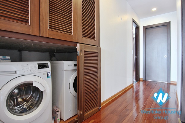 A 4 bedroom apartment with stunning lake view and huge balcony in Tay Ho, Ha Noi