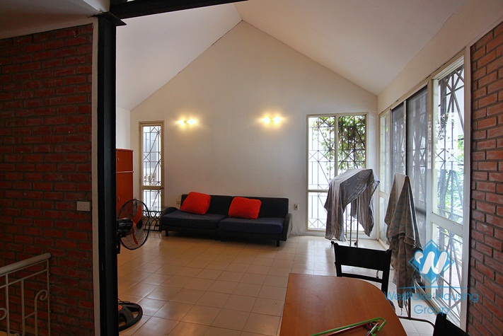 An affordable house for rent in Xuan Dieu, Tay Ho, Ha Noi