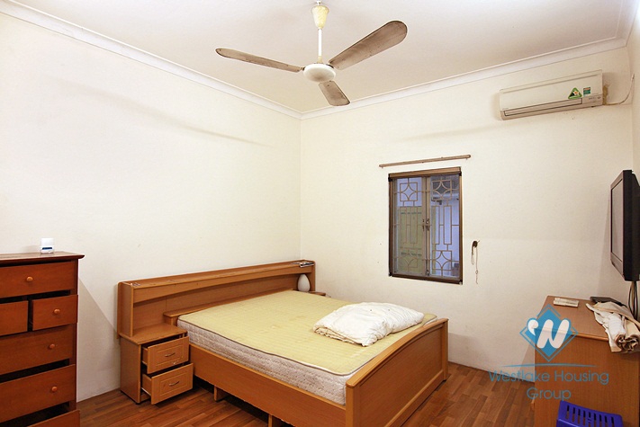 An affordable house for rent in Xuan Dieu, Tay Ho, Ha Noi