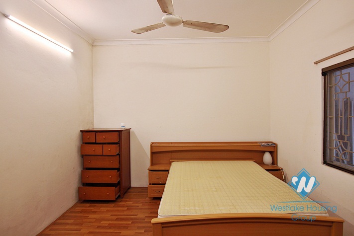 An affordable house for rent in Xuan Dieu, Tay Ho, Ha Noi