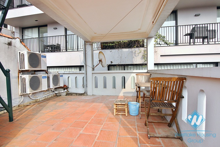A nice 5 bedroom house with lot of space for rent in Tay ho, Ha noi 
