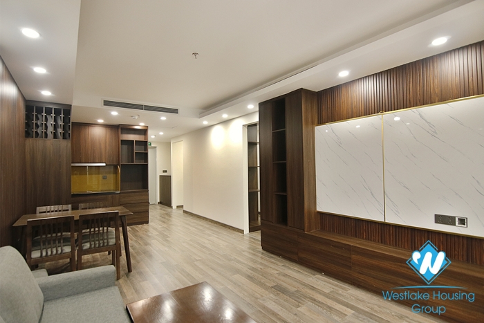 Newly completed 2-bedroom apartment for rent in Hai Ba Trung district near Vincom Ba Trieu.