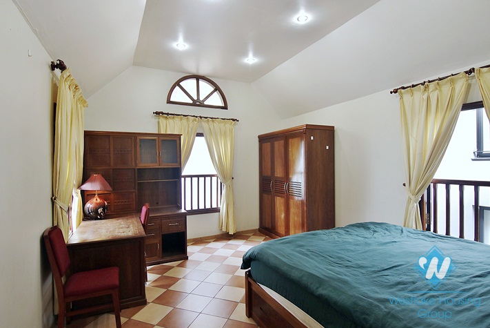 A nice 5 bedroom house with lot of space for rent in Tay ho, Ha noi 