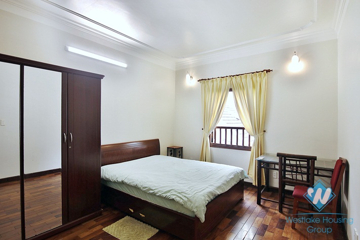 A nice 5 bedroom house with lot of space for rent in Tay ho, Ha noi 