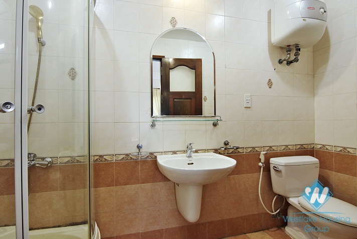 A nice 5 bedroom house with lot of space for rent in Tay ho, Ha noi 