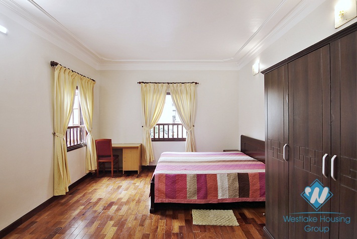 A nice 5 bedroom house with lot of space for rent in Tay ho, Ha noi 