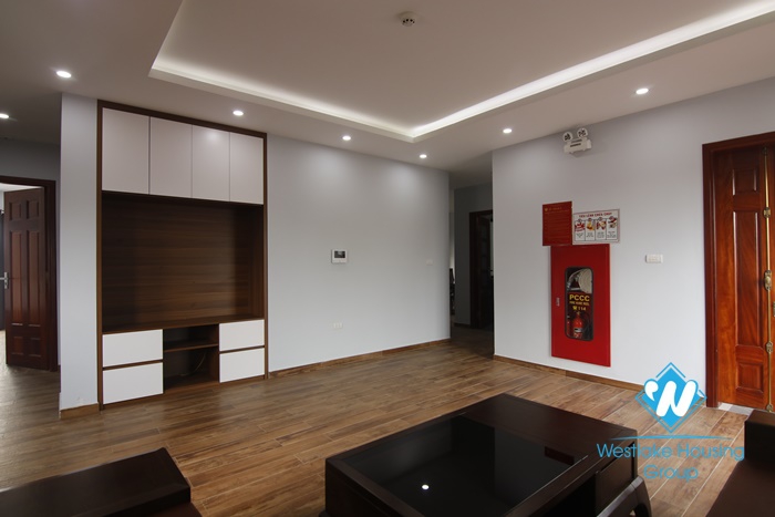 Spacious two bedrooms apartment for rent in Hoang Hoa Tham, Ba Dinh