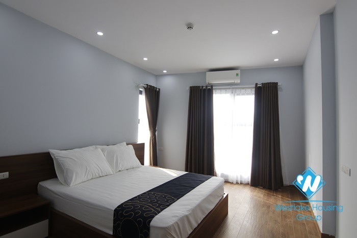 Spacious two bedrooms apartment for rent in Hoang Hoa Tham, Ba Dinh