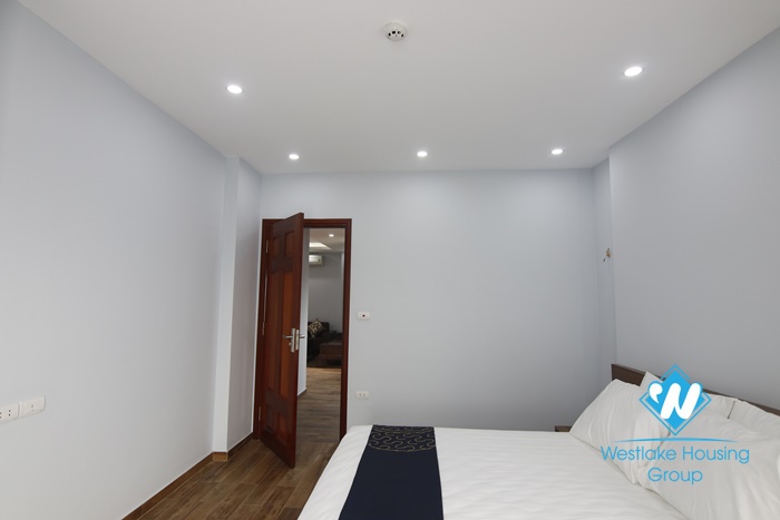 Spacious two bedrooms apartment for rent in Hoang Hoa Tham, Ba Dinh
