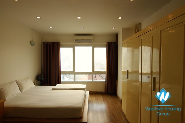 An affordable price 2 bedrooms apartment for rent in Dao Tan, Ba Dinh