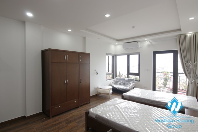 A lovely stuido with lots of natural light for rent on Nui Truc, Ba Dinh