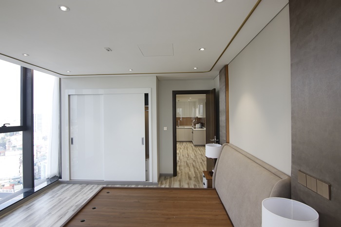 Morden and brand new three bedrooms apartment for rent in Giang Vo, Ba Dinh