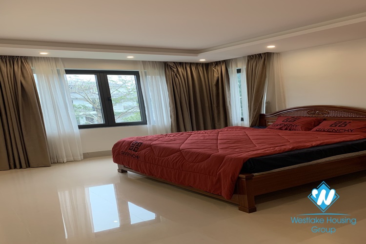 Nice house with 4 bedrooms for rent in Ecopark Van Giang District