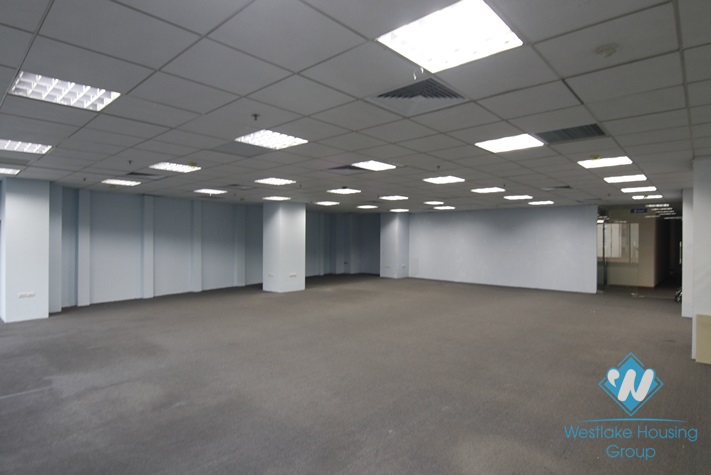 Spacious an office for lease in Doi Can st, Ba Dinh, Ha Noi