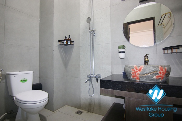 A lovely studio on the topfloor for rent in center of Ba Dinh district