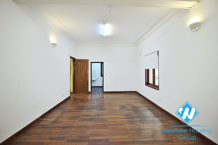 Enormous 5 bedroom villa for rent on the main street To Ngoc Van