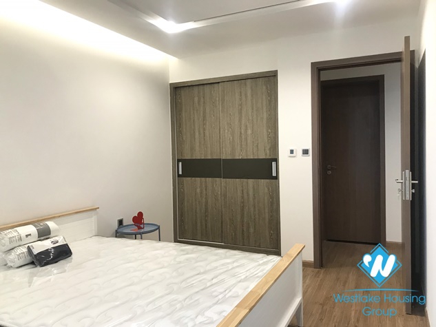A brand new modern 1 bedroom apartment in Vinhome metropolis, Ha noi