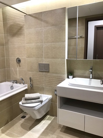 A brand new modern 1 bedroom apartment in Vinhome metropolis, Ha noi