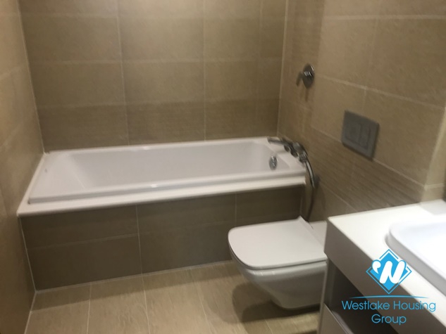 A new and good price 3 bedroom apartment for rent in Metropolis, Ba dinh, Ha noi