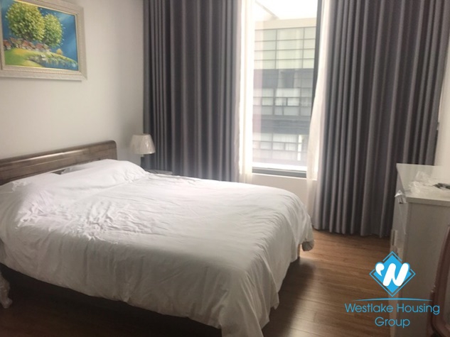A new and good price 3 bedroom apartment for rent in Metropolis, Ba dinh, Ha noi