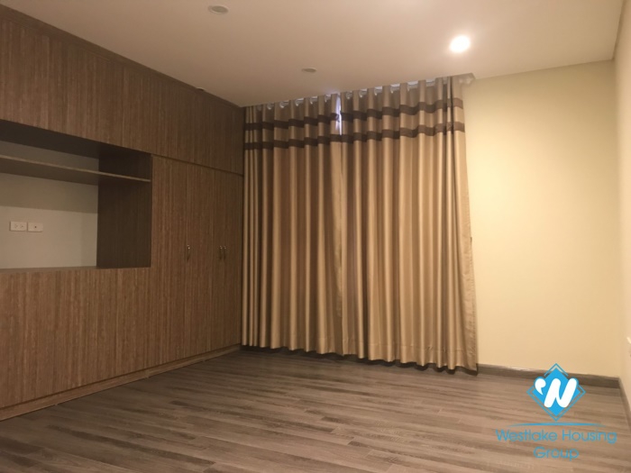 A furnished and cozy 3 bedroom apartment for rent in Hong Kong Tower, Dong Da district