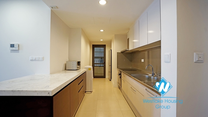 2 bedroom apartment for rent in Hoang Thanh Tower, Hai Ba Trung, Hanoi.