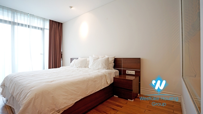 2 bedroom apartment for rent in Hoang Thanh Tower, Hai Ba Trung, Hanoi.