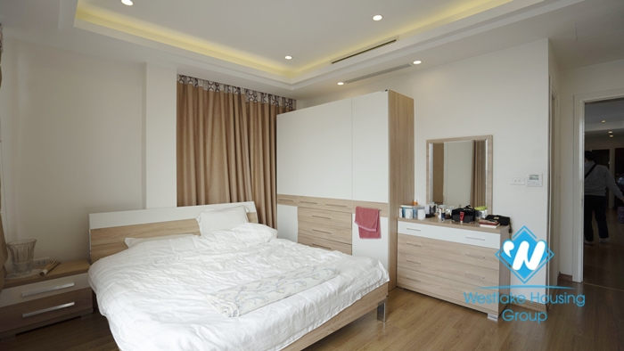 Quality furnished 4 bedroom apartment for rent in Ngoc Thuy Long Bien near French international school