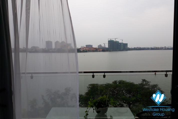  A Lake view Spacious studio  for rent on Nhat Chieu street