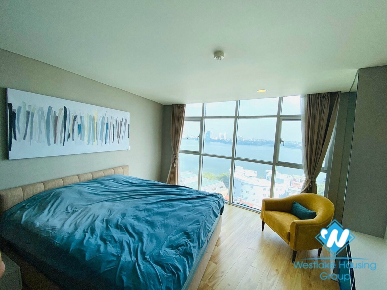 A high end apartment boasting incredible lake view in Watermark, Tay Ho for rent