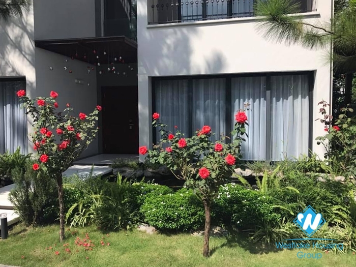 Villa for rent at Ecopark Van Giang