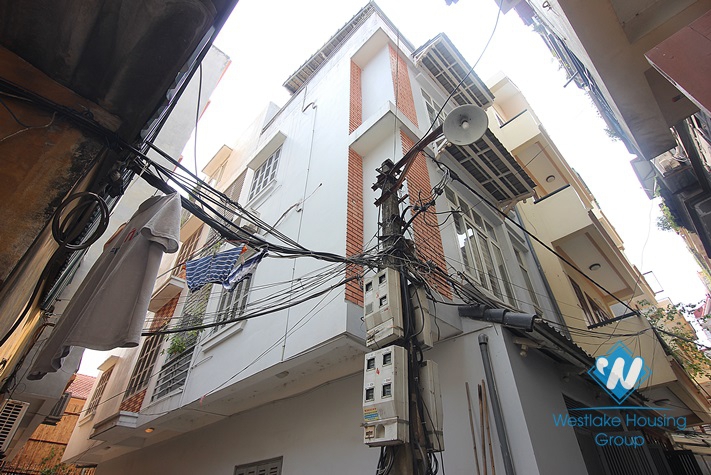 Cosy and affordable house for rent in Tay Ho area, Ha Noi. 