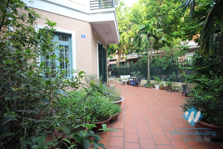 Beautiful house suitable for office and stay for rent in Thanh Xuan district, Ha Noi