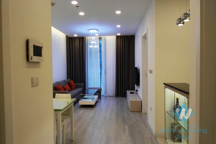 Modern 02 bedrooms apartment for rent in Vinhomes Nguyen Chi Thanh, Hanoi.