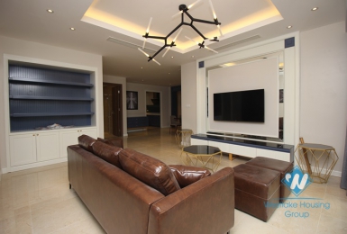 A delightful apartment with golf course view for rent in Ciputra