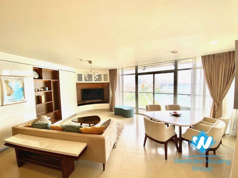 A high end apartment boasting incredible lake view in Watermark, Tay Ho for rent