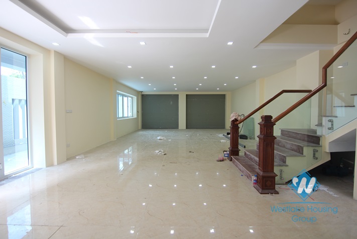Spacious villa for rent in Tay Ho, Ha Noi.