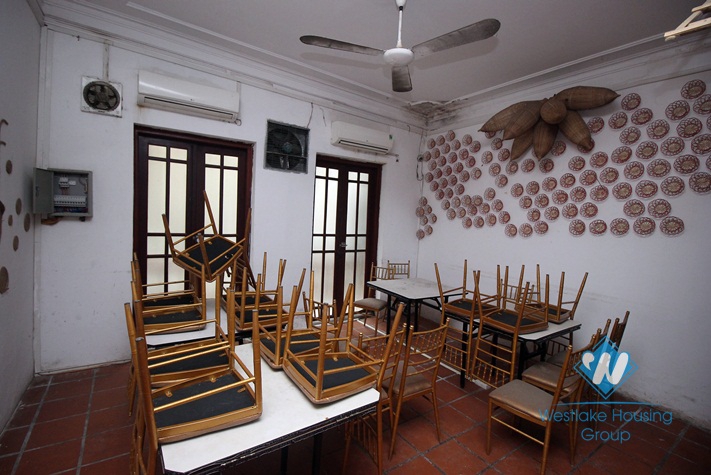 Good location for office or restaurant for rent in Ba Dinh