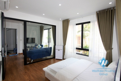 A bright 1 bedroom apartment for rent in Xuan Dieu, Tay Ho
