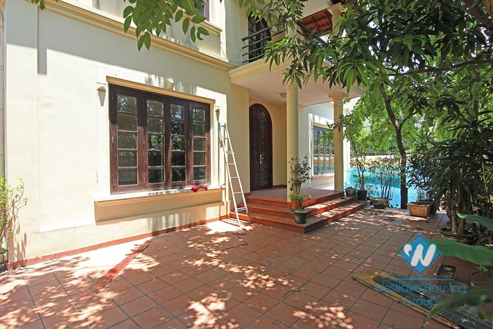 Spacious house for rent in a quiet alley off Xuan Dieu, Tay Ho