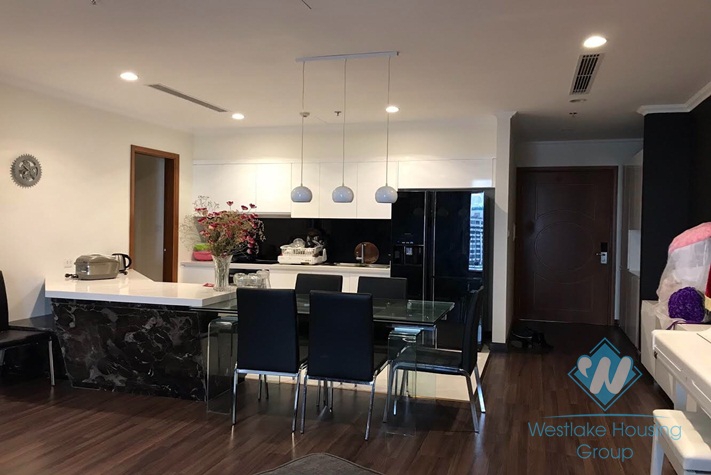 Nice 3 bedrooms apartment for rent in Vinhome Nguyen Chi Thanh