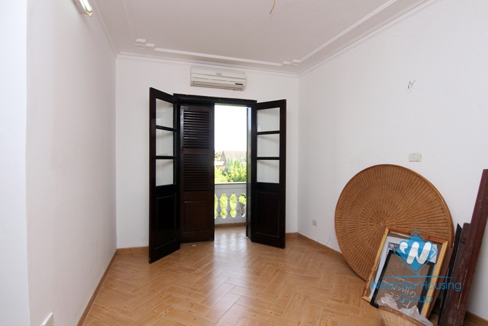 An apartment for rent near the lake in Tay ho, Ha noi