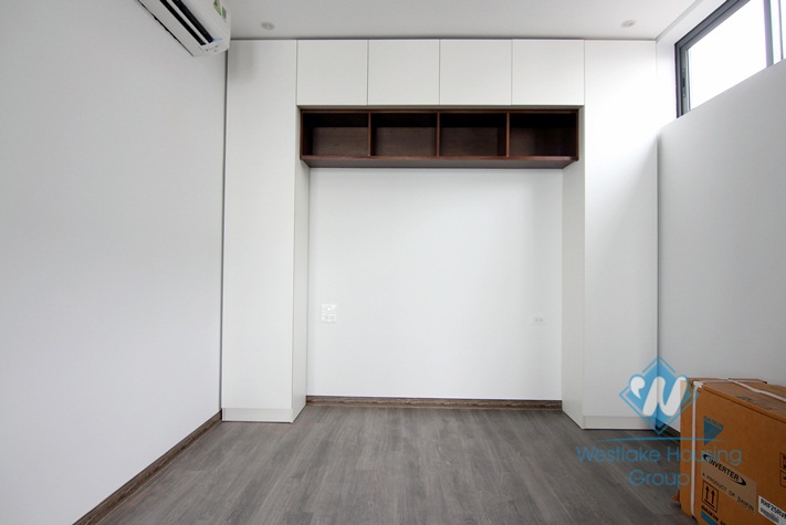 Lake view two bedrooms apartment for rent in Quang Khanh st, Tay Ho