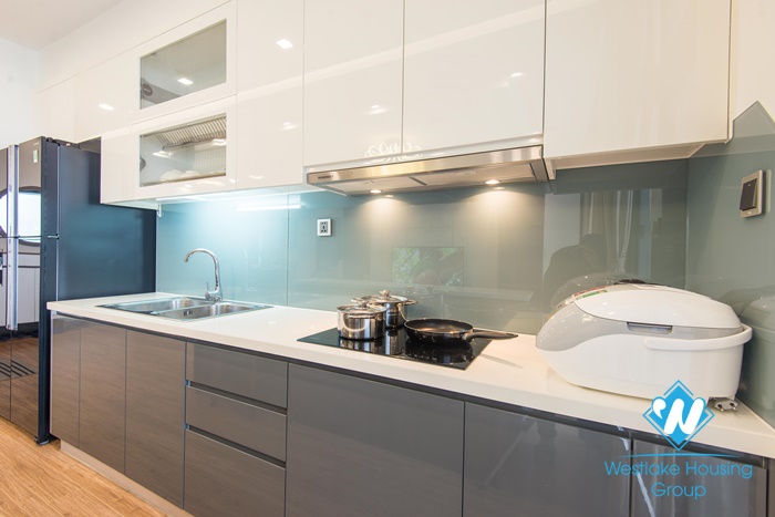 A beautiful 4 bedroom apartment for rent in Vinhome Metropolis, Ba dinh, Hanoi