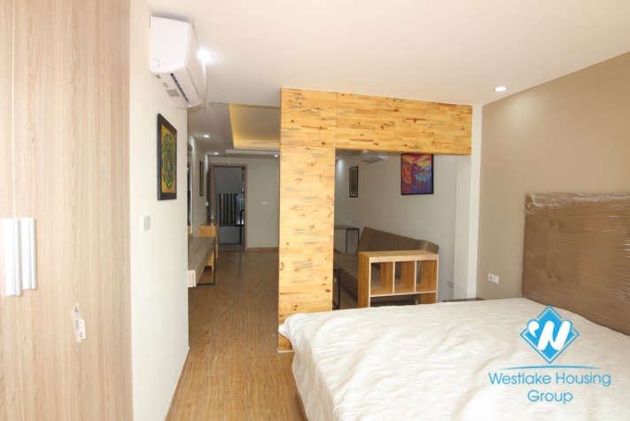 A Lovely spacious studio for rent on Au Cơ street