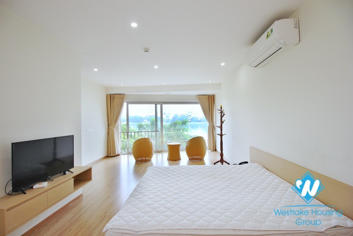 A brand new 1 bedroom apartment with lake view for rent in Quang An, Tay Ho