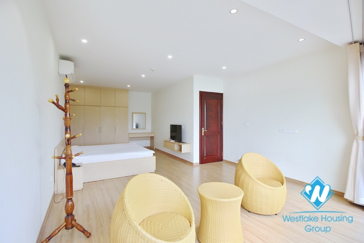 A brand new 1 bedroom apartment with lake view for rent in Quang An, Tay Ho