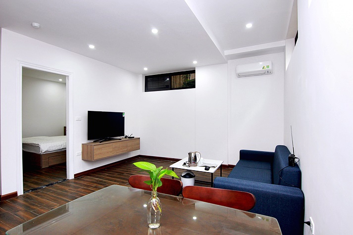 Nice one bedroom apartment for rent on To Ngoc Van 